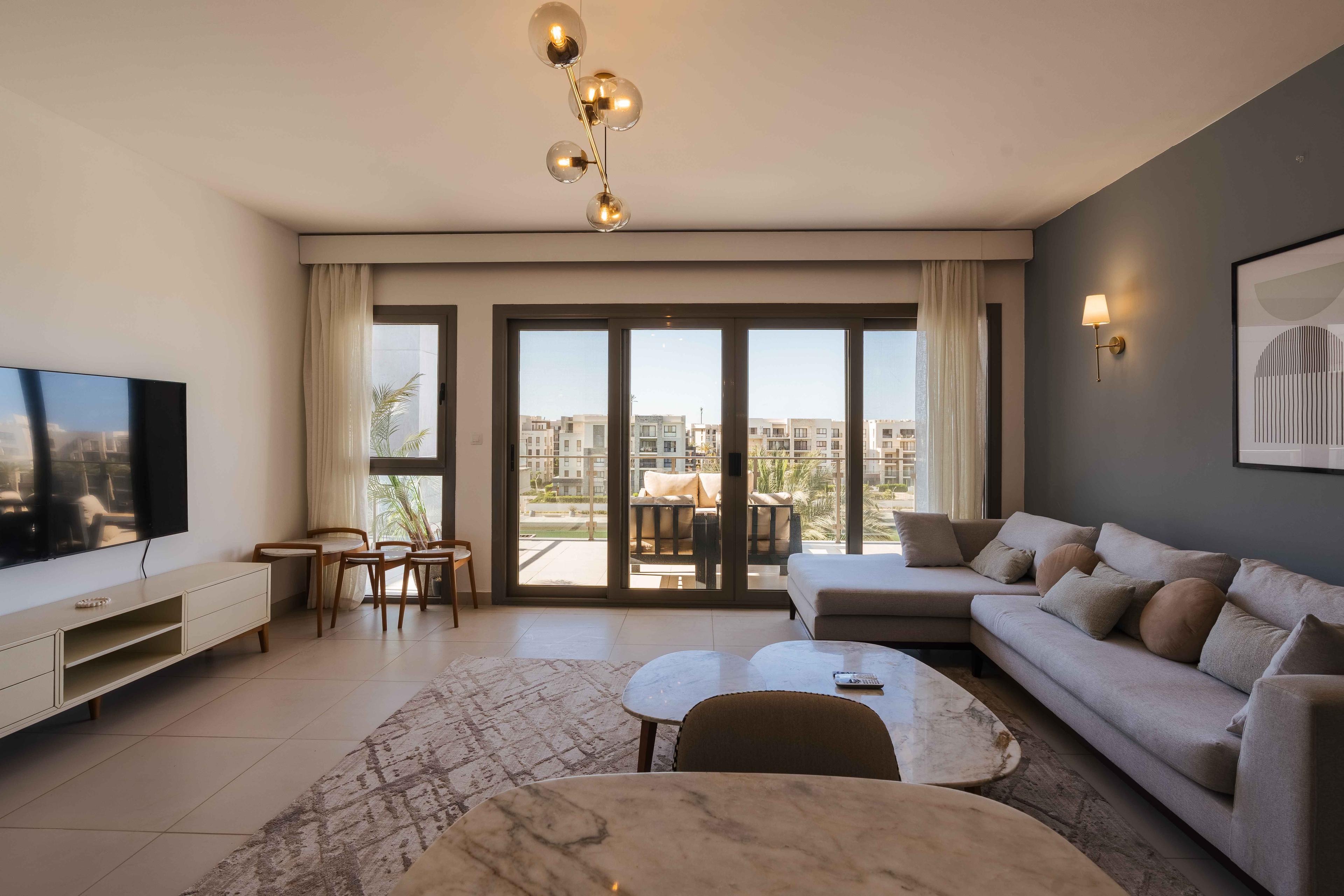 Sleek 3BR Chalet – Canal View – Marassi
