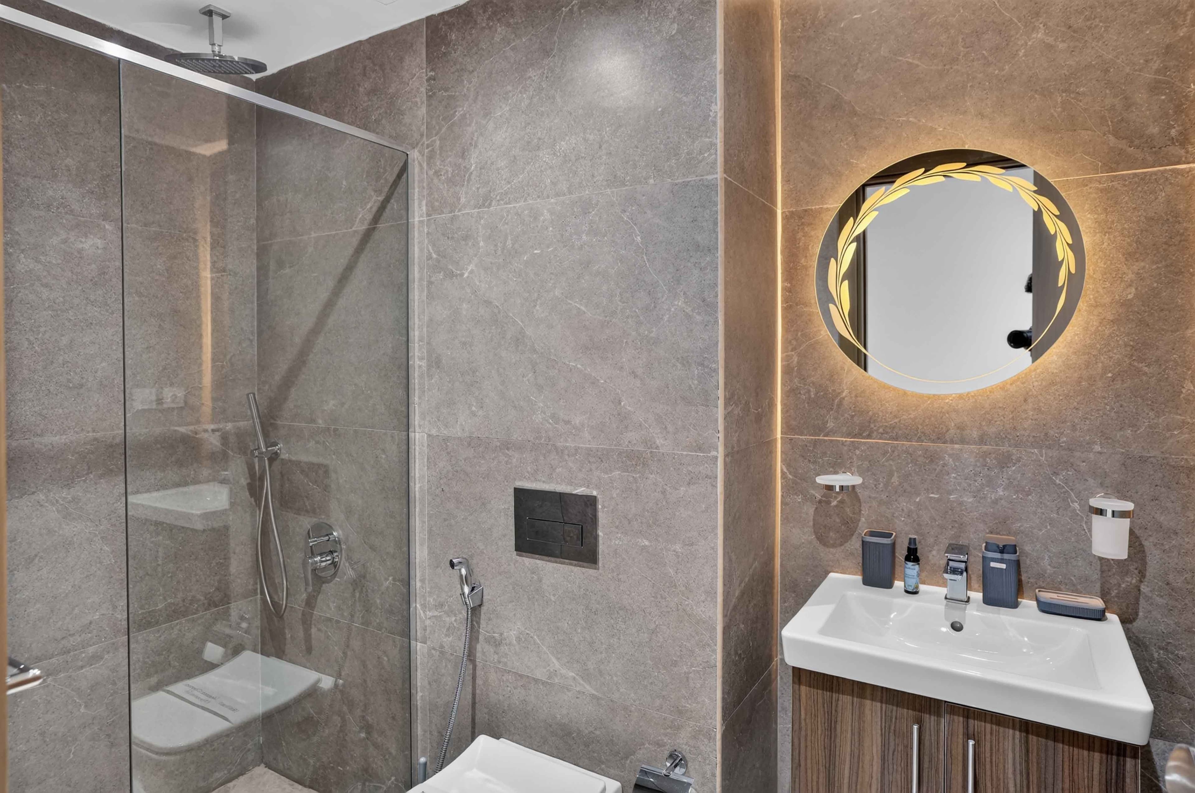 صورة Peaceful 2BR Apartment - Sheikh Zayed - ZED Towers  5
